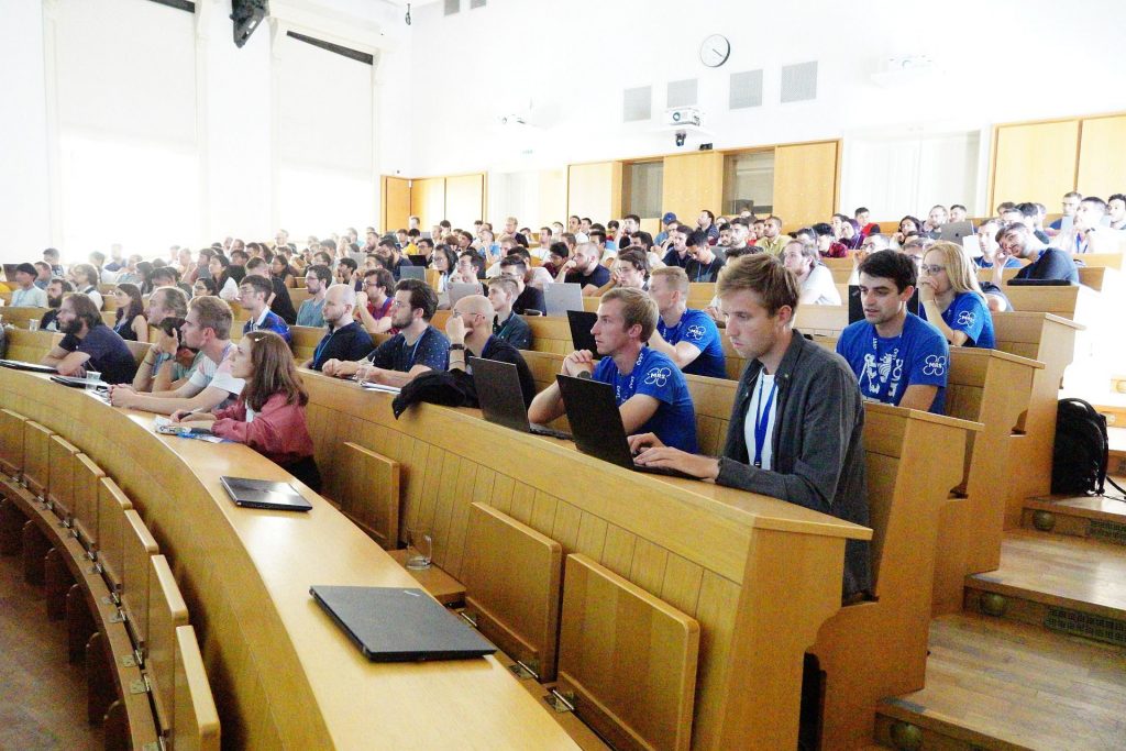 Letní školu multirobotických systémů IEEE RAS navštívilo 170 studentů z celého světa.